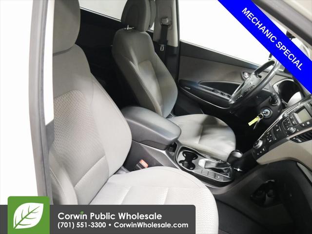 Photo of 2013 Monaco White Hyundai SANTA FE