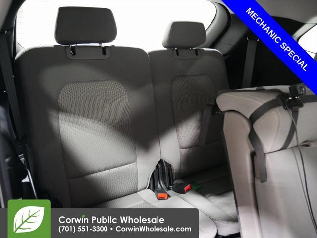 Photo of 2013 Monaco White Hyundai SANTA FE