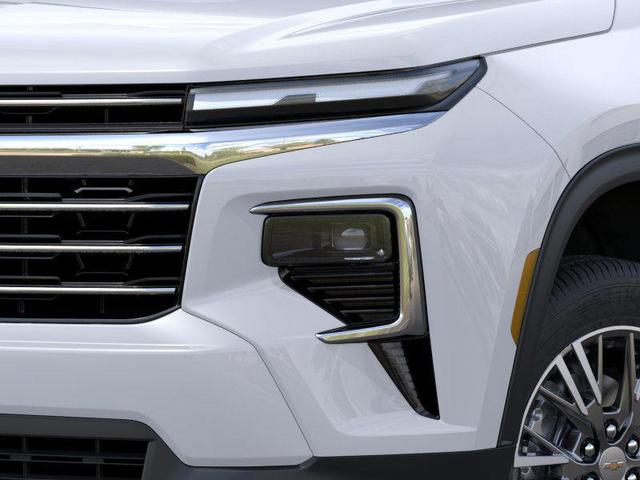 Photo of 2026 Summit White Chevrolet Traverse