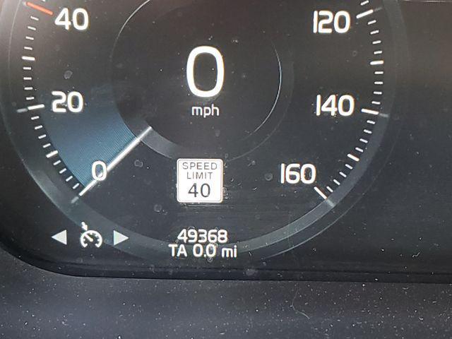 Photo of 2018  Volvo XC60 Recharge Plug-In Hybrid