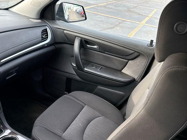 Photo of 2015 Black Granite Metallic Chevrolet Traverse