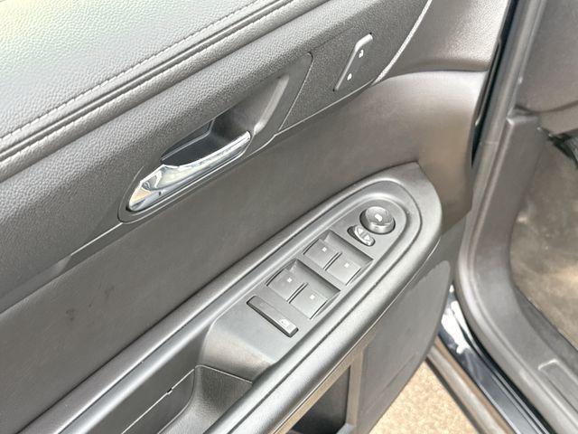 Photo of 2015 Black Granite Metallic Chevrolet Traverse