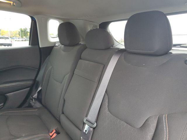 Photo of 2018 Laser Blue Pearlcoat Jeep Compass