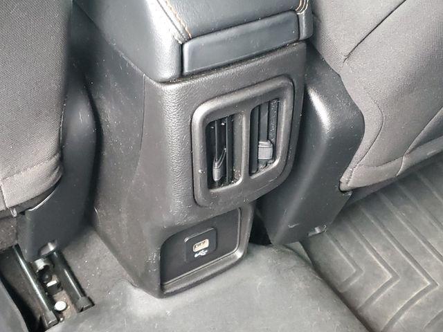 Photo of 2018 Laser Blue Pearlcoat Jeep Compass