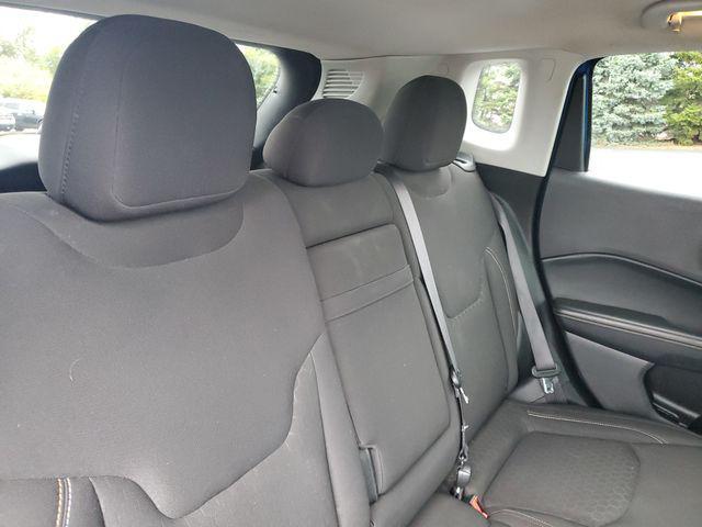 Photo of 2018 Laser Blue Pearlcoat Jeep Compass