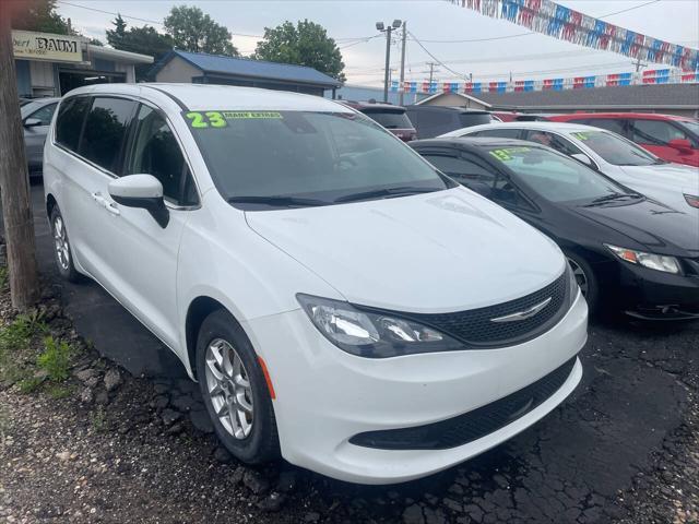 2023 Chrysler Voyager