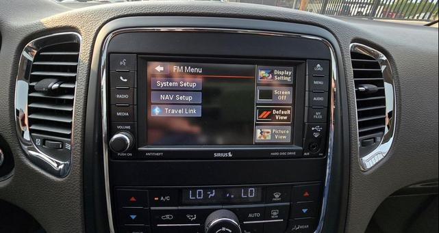 Photo of 2013 White Dodge Durango