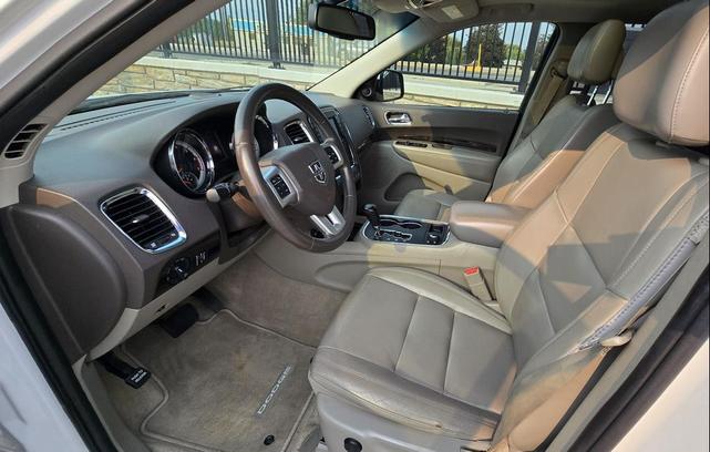 Photo of 2013 White Dodge Durango