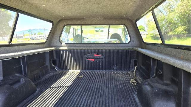 Photo of 1999 White Ford F-250