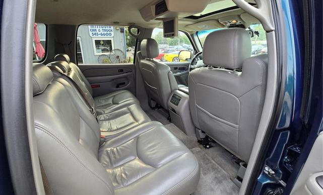 Photo of 2006 Teal Chevrolet Suburban
