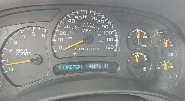 Photo of 2006 Teal Chevrolet Suburban