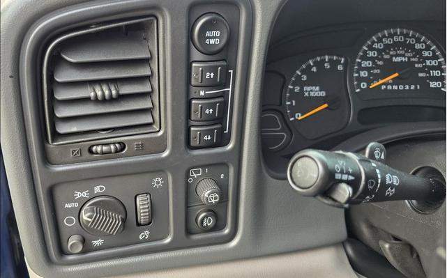 Photo of 2006 Teal Chevrolet Suburban