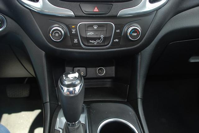 Photo of 2018 Mosaic Black Metallic Chevrolet Equinox
