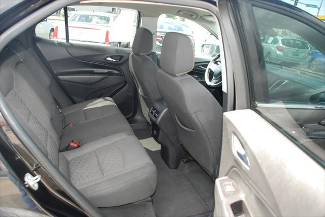 Photo of 2018 Mosaic Black Metallic Chevrolet Equinox