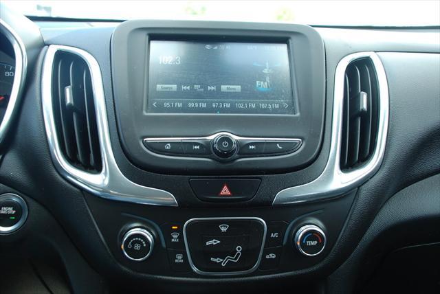 Photo of 2018 Mosaic Black Metallic Chevrolet Equinox