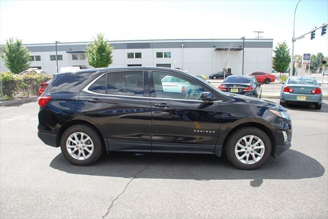 Photo of 2018 Mosaic Black Metallic Chevrolet Equinox