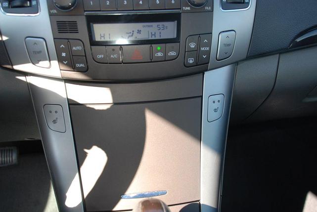 Photo of 2010 Medium Silver Blue Metallic Hyundai SONATA