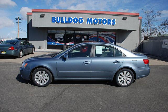 Photo of 2010 Medium Silver Blue Metallic Hyundai SONATA