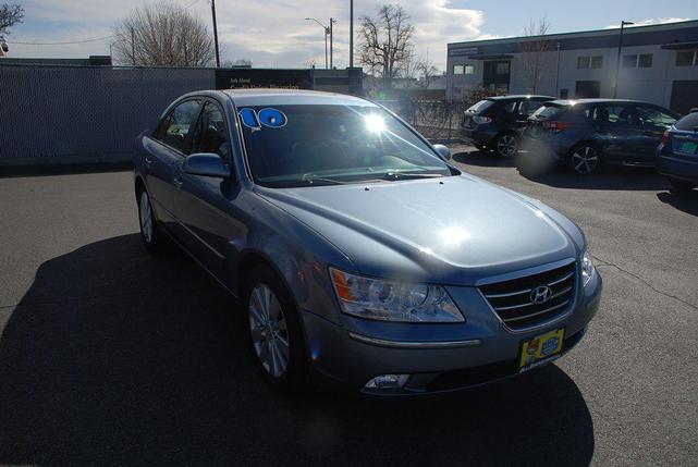 Photo of 2010 Medium Silver Blue Metallic Hyundai SONATA
