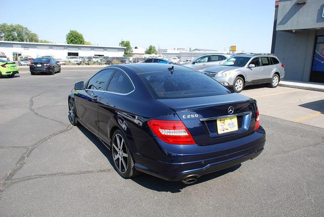 Photo of 2015 Lunar Blue Metallic Mercedes-Benz C-Class
