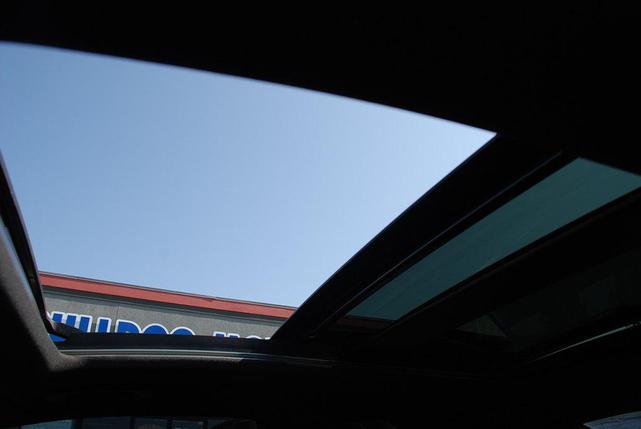 Photo of 2015 Lunar Blue Metallic Mercedes-Benz C-Class