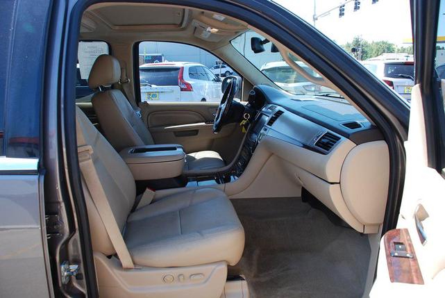 Photo of 2013 Mocha Steel Metallic Cadillac Escalade