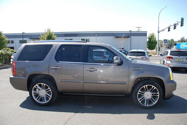 Photo of 2013 Mocha Steel Metallic Cadillac Escalade