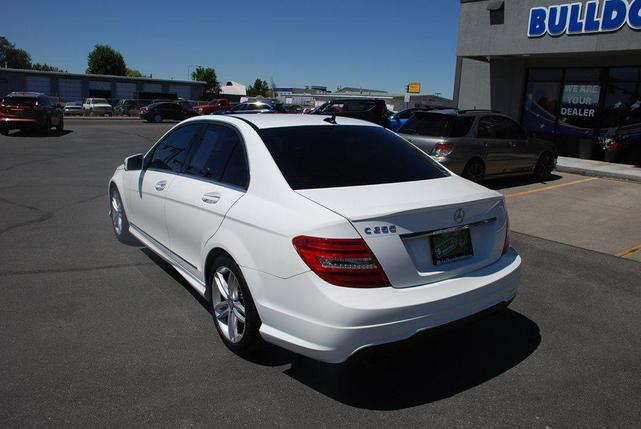 Photo of 2014 WHITE Mercedes-Benz C-Class