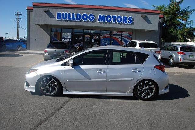 Photo of 2017 Classic Silver Metallic Toyota Corolla iM
