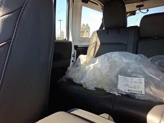 Photo of 2025 Bright White Clearcoat Jeep Wrangler