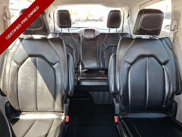 Photo of 2024 Silver Mist Clearcoat Chrysler Pacifica