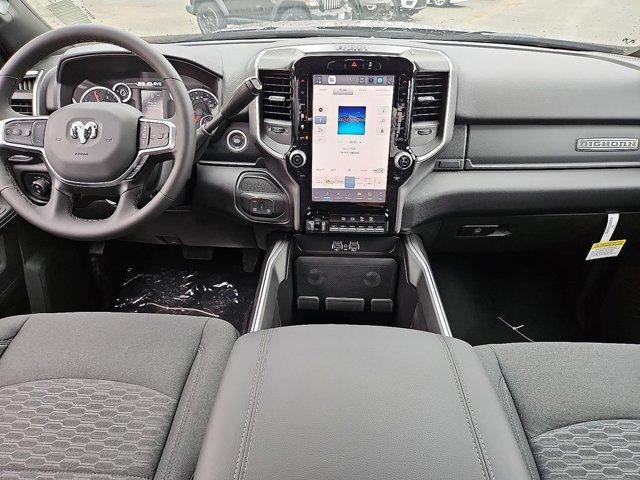 Photo of 2025 Granite Crystal Clearcoat Metallic RAM 2500