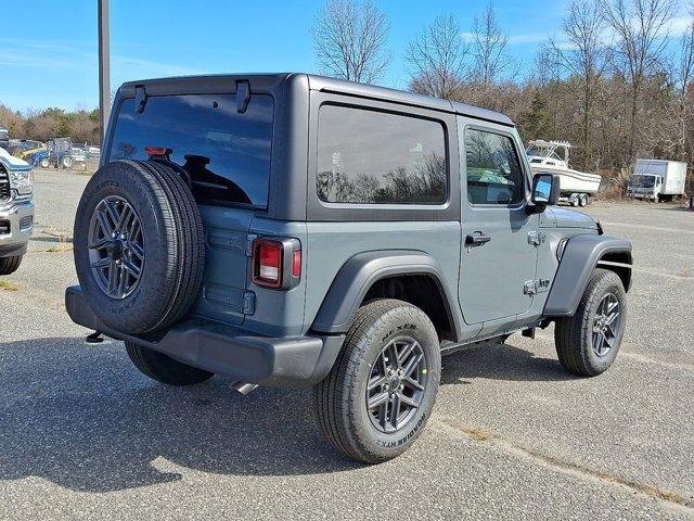 Photo of 2025 Anvil Clearcoat Jeep Wrangler