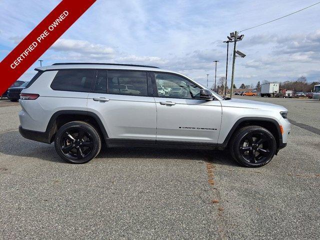 Photo of 2021 Silver Zynith Jeep Grand Cherokee L