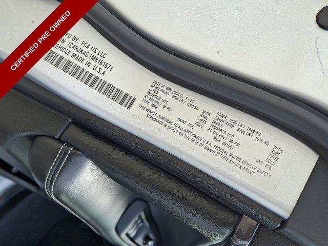 Photo of 2021 Silver Zynith Jeep Grand Cherokee L