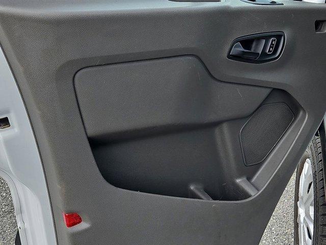 Photo of 2022 Oxford White Ford Transit-250