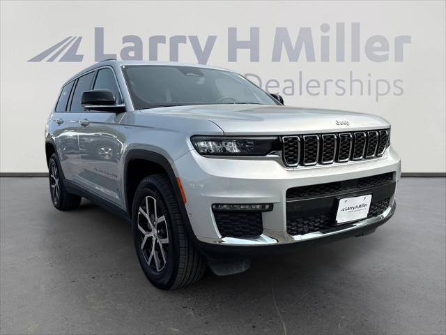 Photo of 2024 Silver Zynith Jeep Grand Cherokee L