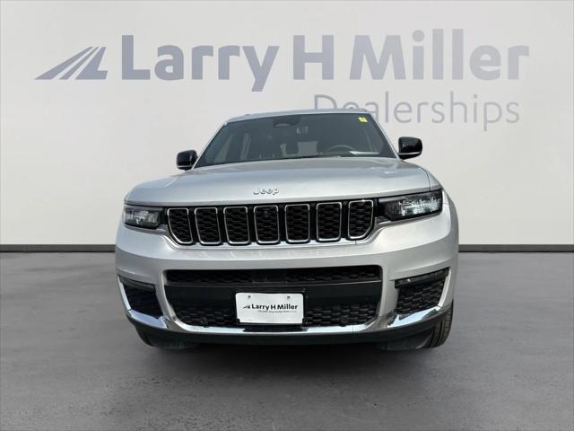 Photo of 2024 Silver Zynith Jeep Grand Cherokee L
