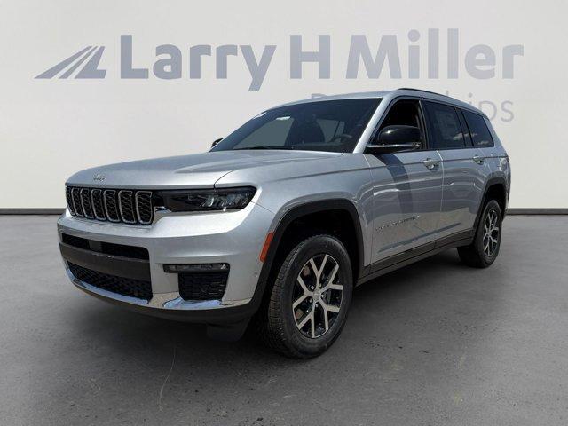 Photo of 2025 Silver Zynith Jeep Grand Cherokee L