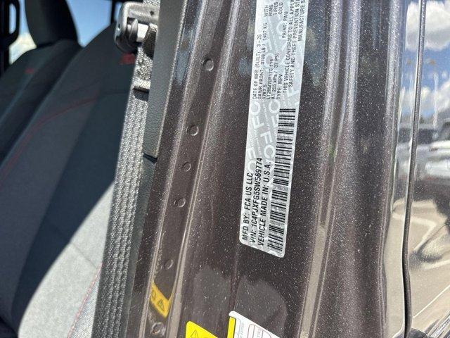 Photo of 2025 Granite Crystal Clearcoat Metallic Jeep Wrangler