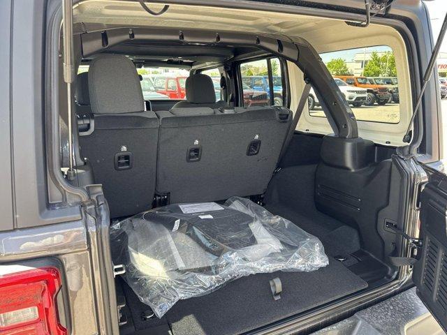 Photo of 2025 Granite Crystal Clearcoat Metallic Jeep Wrangler