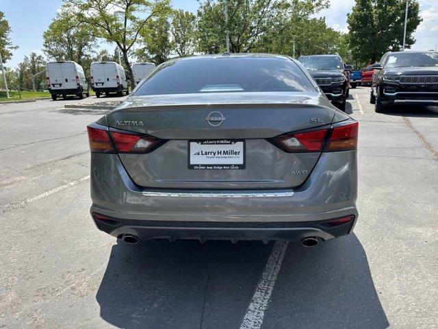 Photo of 2023 Gun Metallic Nissan Altima