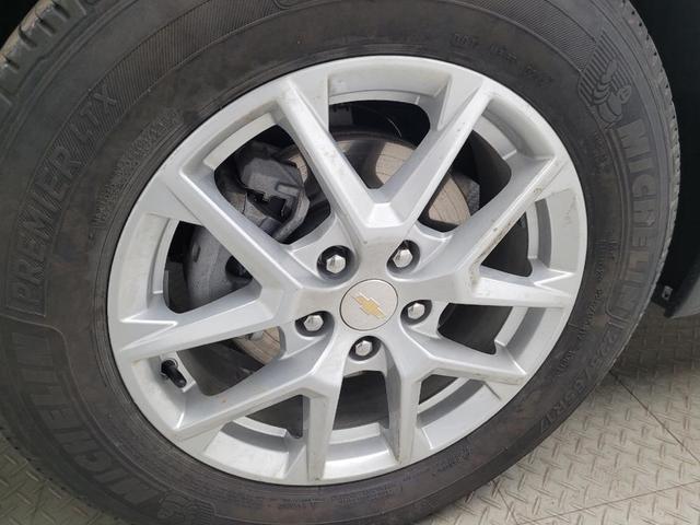 Photo of 2024 Summit White Chevrolet Equinox