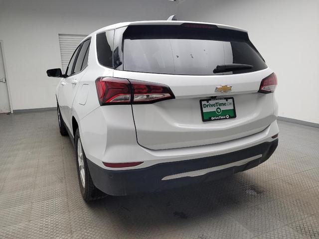 Photo of 2024 Summit White Chevrolet Equinox