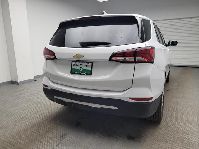 Photo of 2024 Summit White Chevrolet Equinox