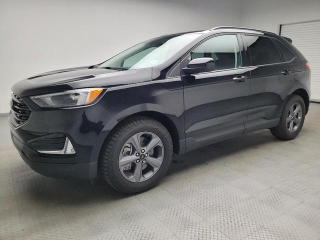Photo of 2023 Agate Black Metallic Ford Edge