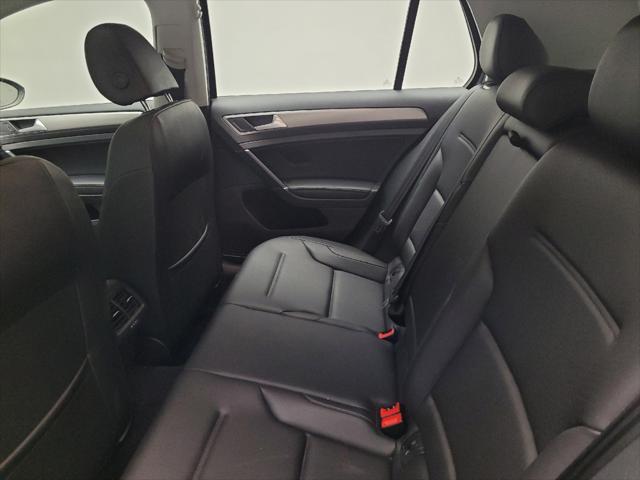 Photo of 2017 Black Volkswagen Golf