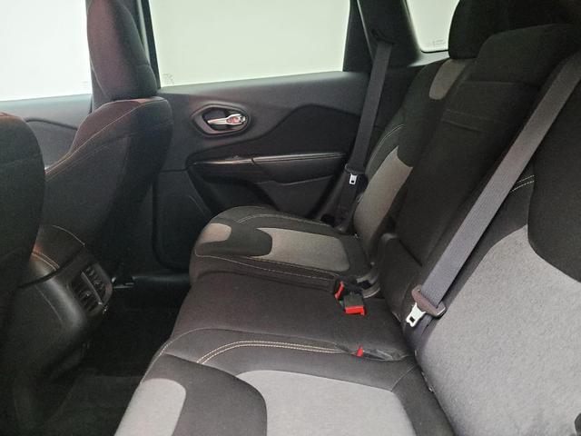 Photo of 2014 Deep Cherry Red Crystal Pearlcoat Jeep Cherokee