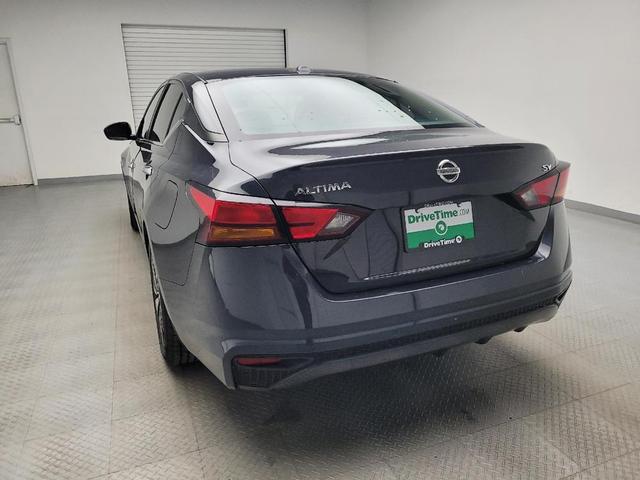 Photo of 2022 Storm Blue Metallic Nissan Altima