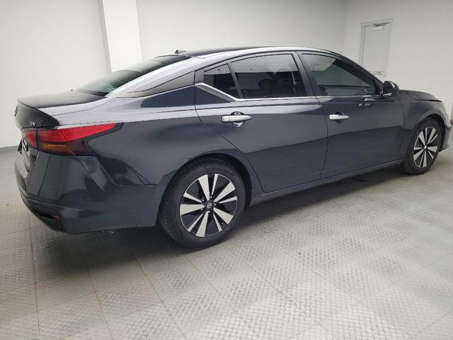 Photo of 2022 Storm Blue Metallic Nissan Altima